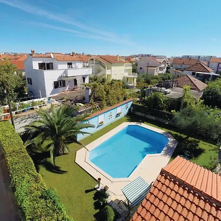 Appartamento 2 Bedroom Lovely In Zara